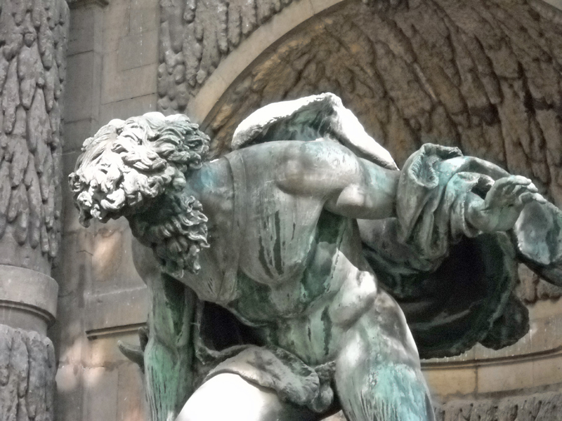 statue at fountain jardin du lux
